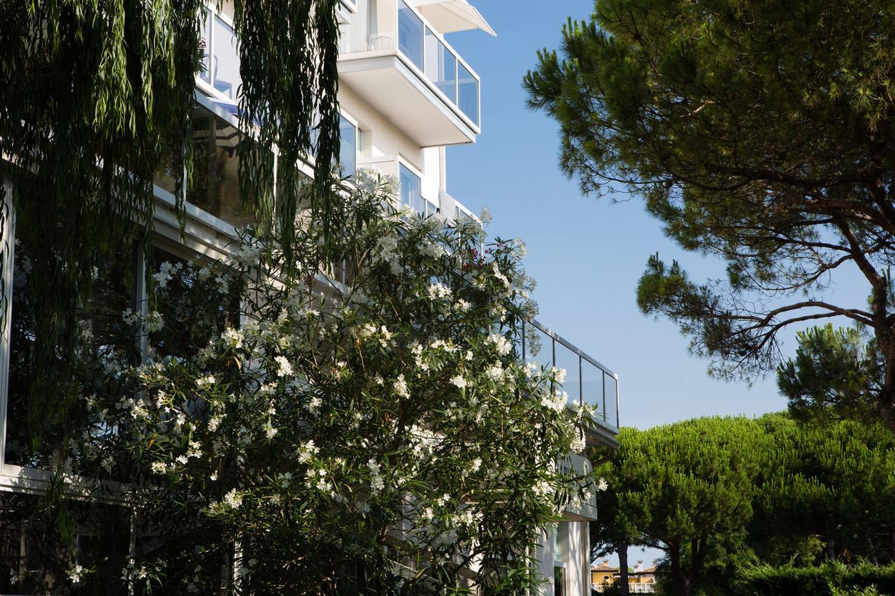 Harvey Suites Hotel & Residence Lido di Jesolo Exterior foto